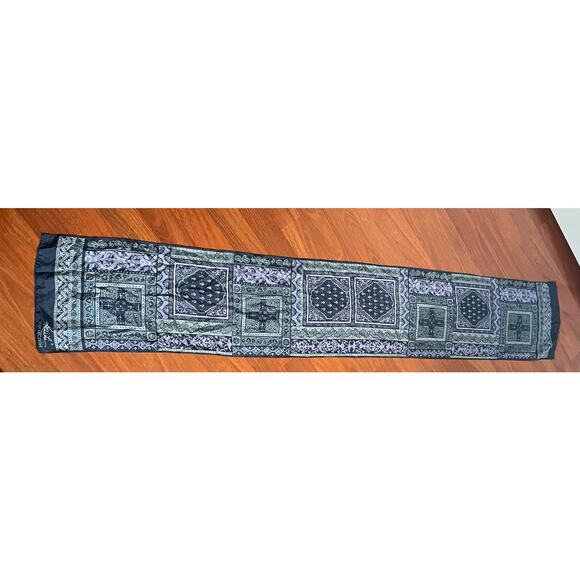 Vintage Kathy Lee collection scarf ￼ - Picture 6 of 7